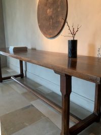 VERKOCHT refter console tafel notenhout - Afbeelding 5