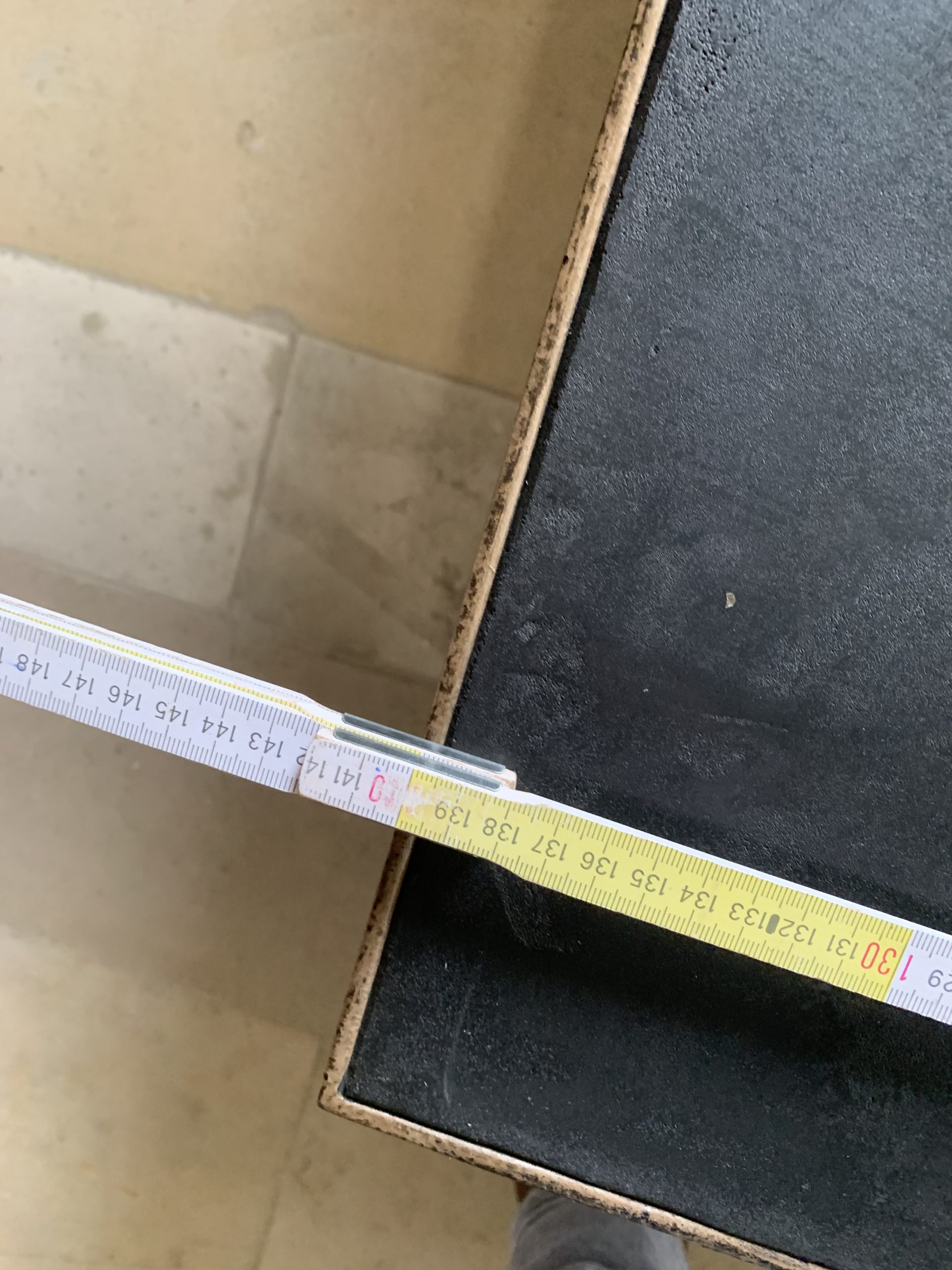 Luna Salontafel Old Walnut, ijzer en marmer gips - Afbeelding 10