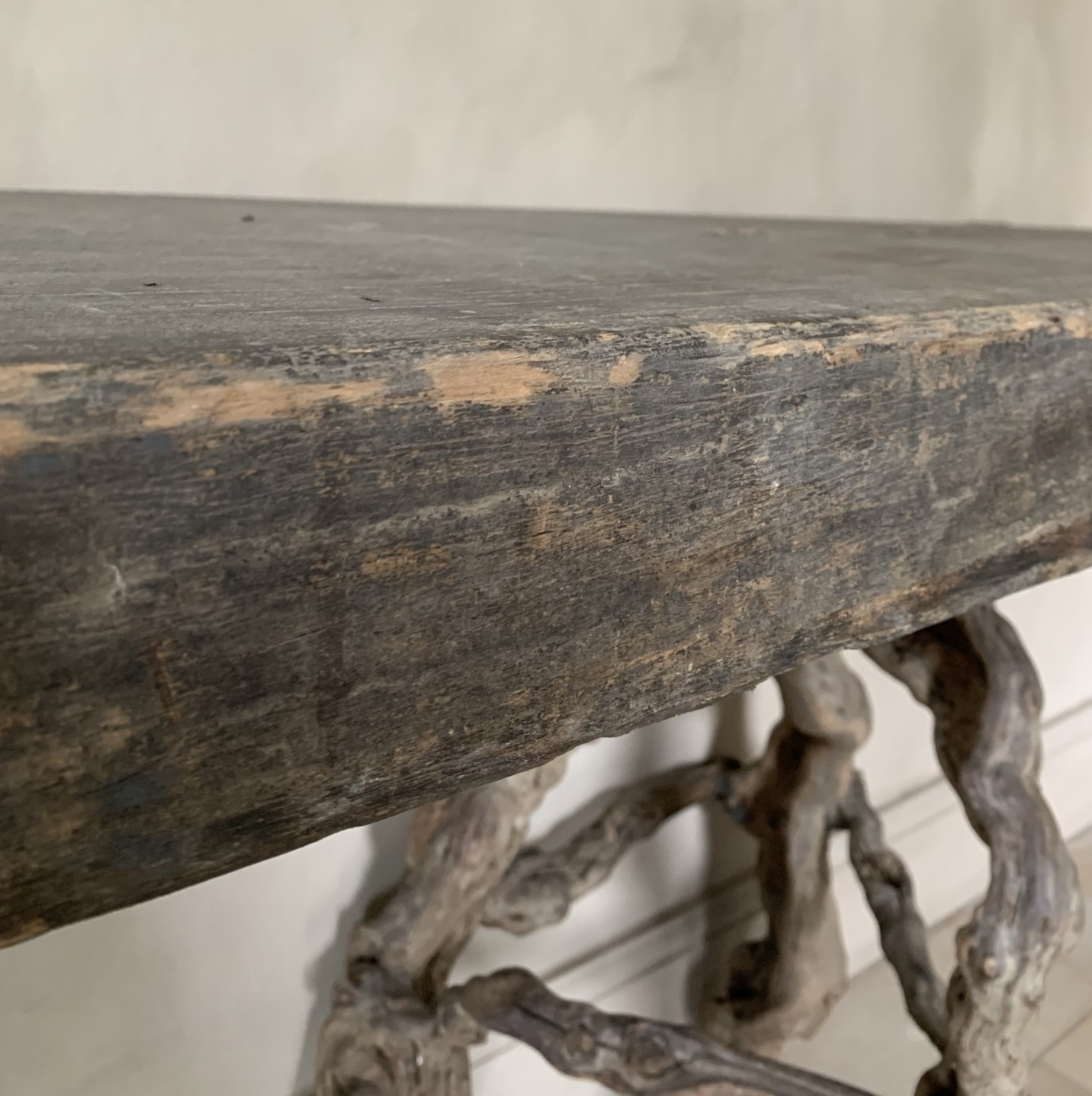 Grote console bijzettafel met 19e eeuws blad en onderstellen - Afbeelding 8