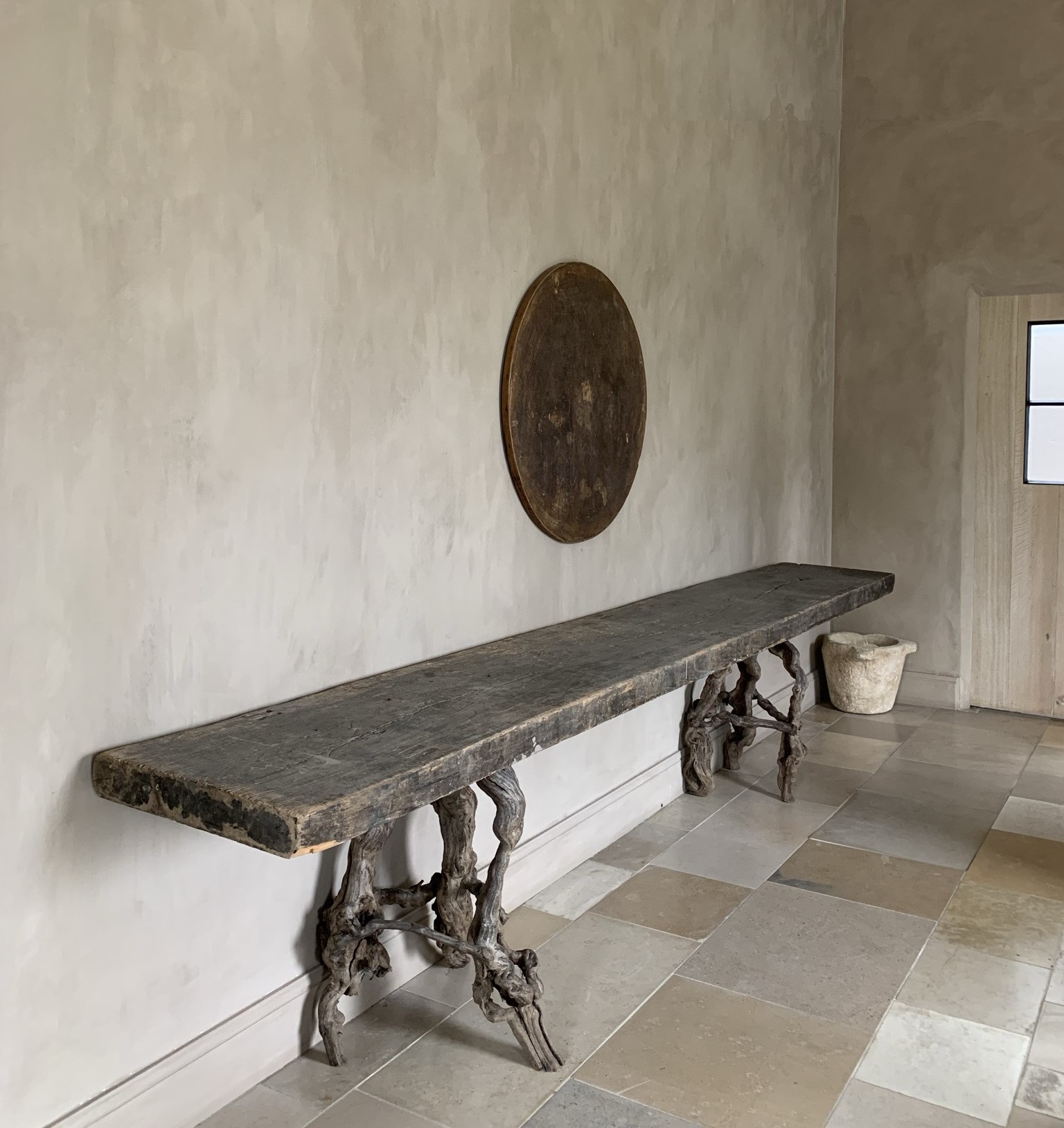 Grote console bijzettafel met 19e eeuws blad en onderstellen - Afbeelding 11