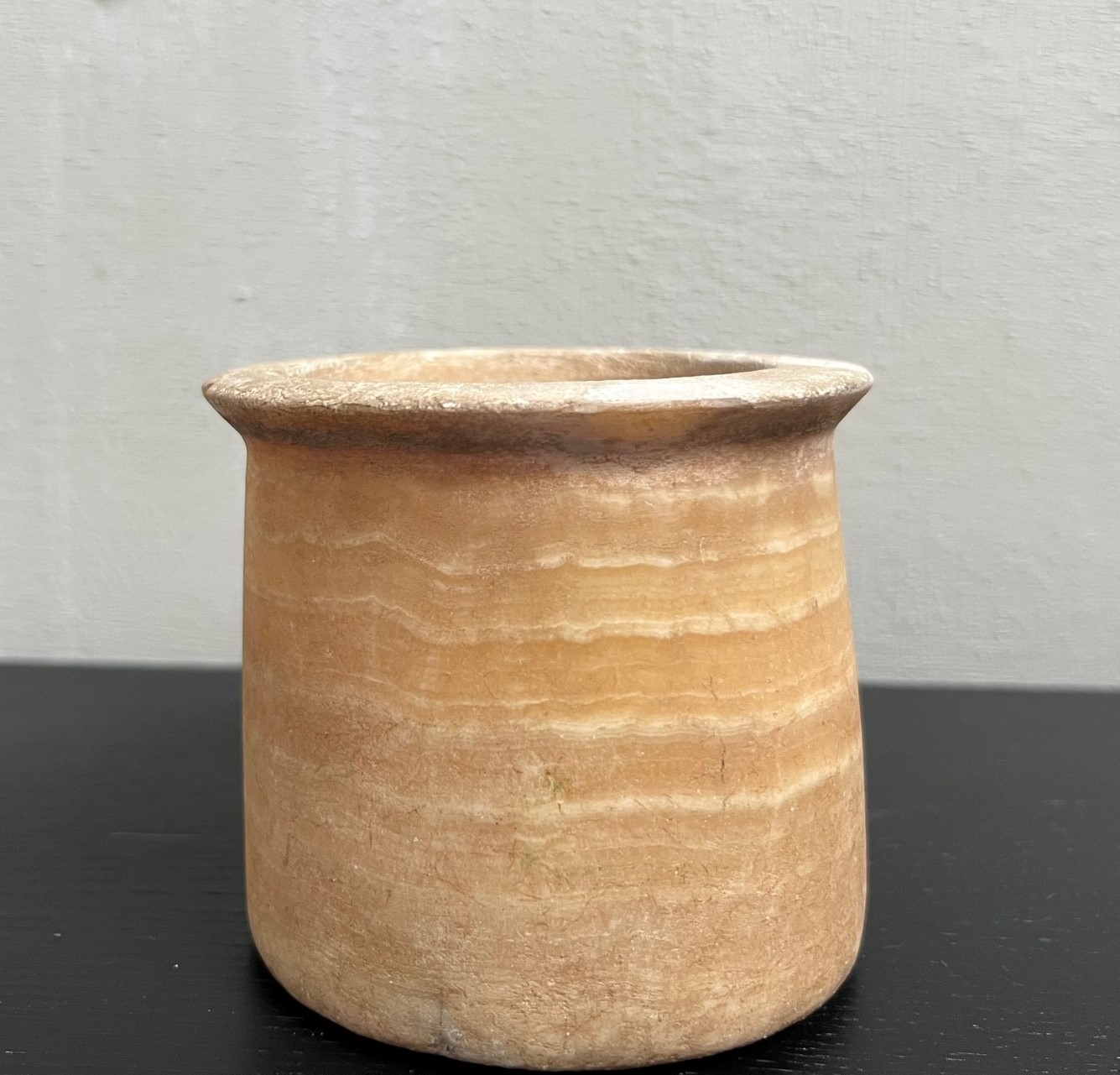 SOLD Bactrische albasten pot - Afbeelding 2